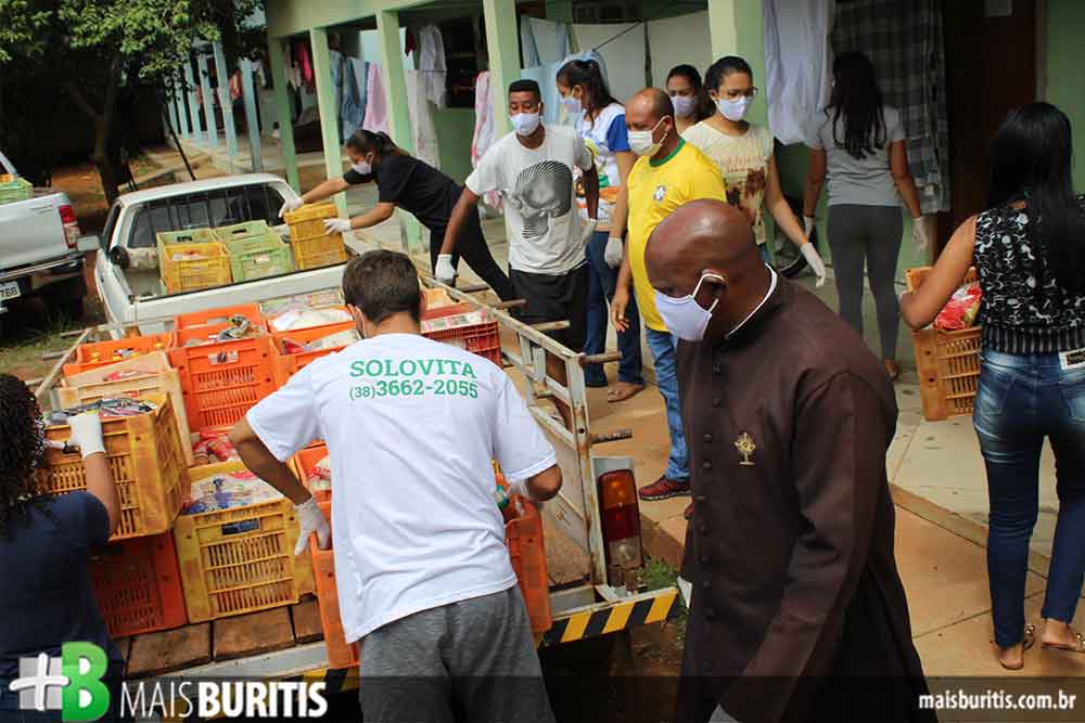 Campanha Solid Ria Arrecada Tonelada De Alimentos Para O Abrigo